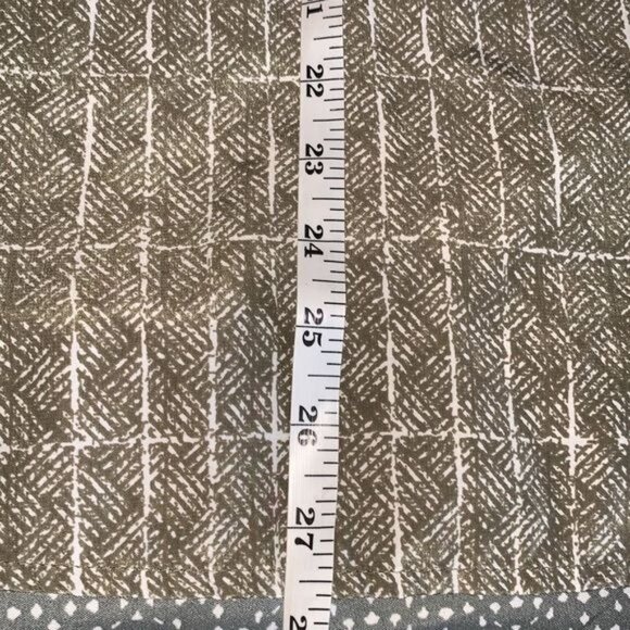 Cato Womens Plus Size 22/24W Green Printed Tunic Top With Short Sleeves & V-Neck - Picture 10 of 10